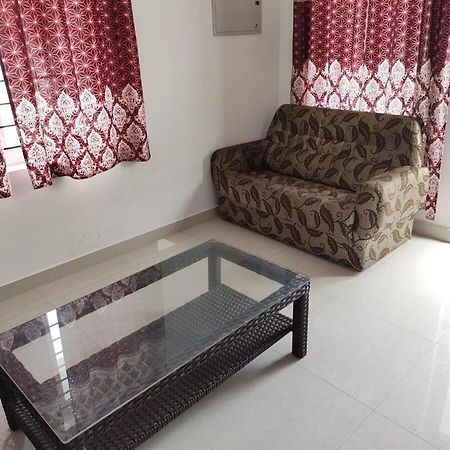 Fully Furnished 3Bhk 2 Floor Villa Angamali Exterior photo